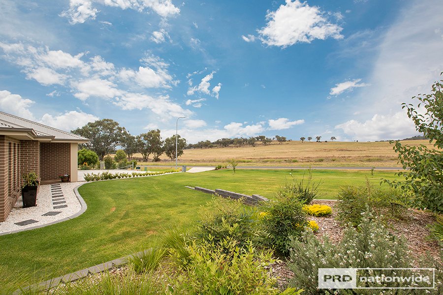 9 Jarrah Road TAMWORTH 2