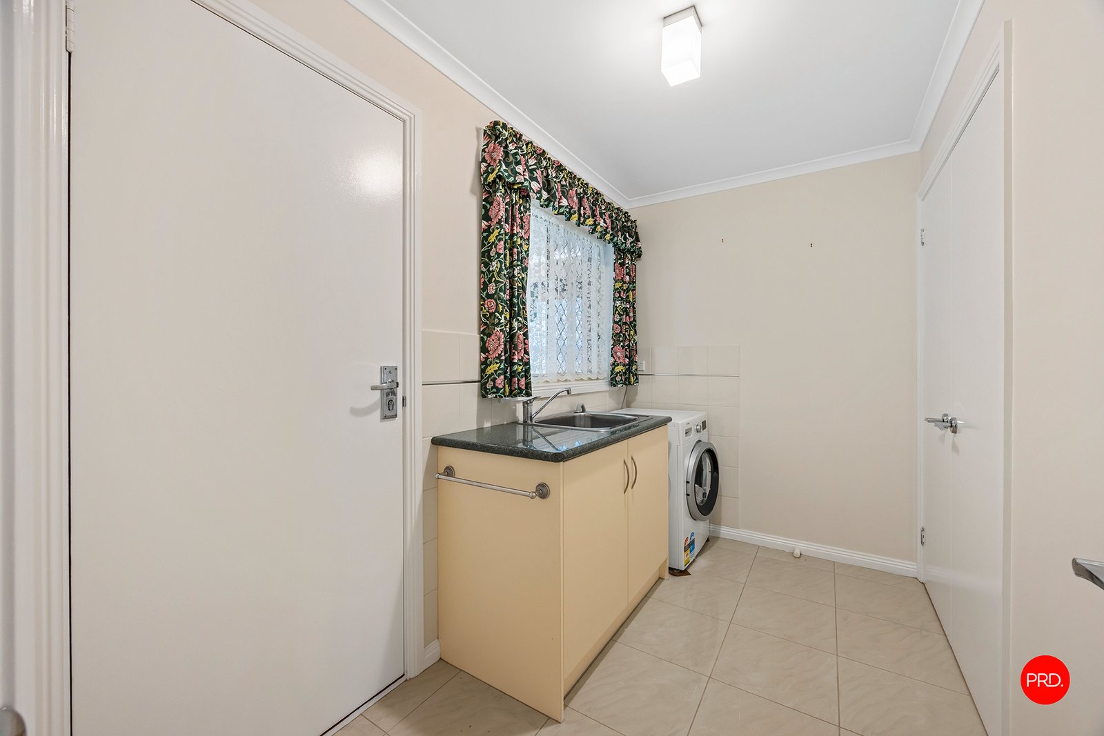 9 Jerribong Way KANGAROO FLAT 15