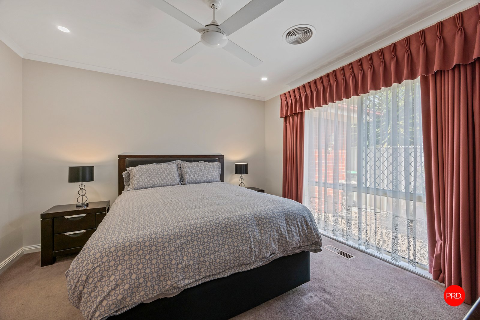 9 Jerribong Way KANGAROO FLAT 11