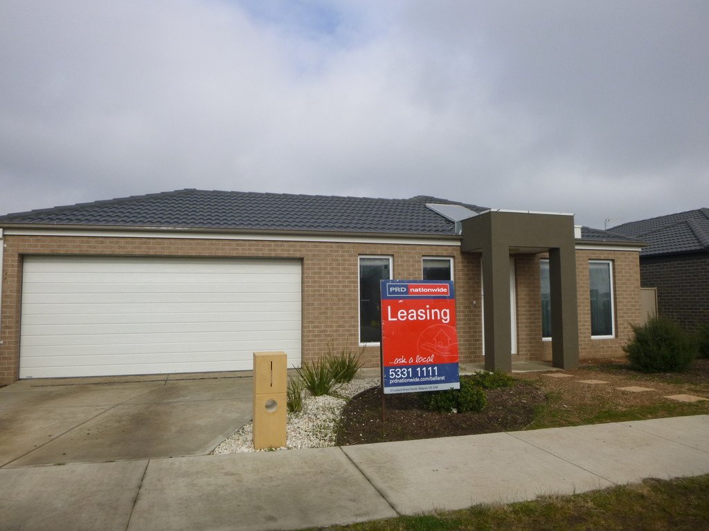 9 Jessica Way DELACOMBE 1