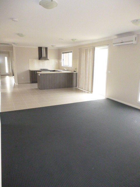 9 Jessica Way DELACOMBE 7