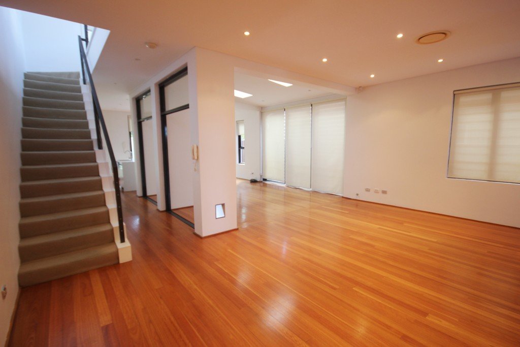 9 John Street KOGARAH BAY 3