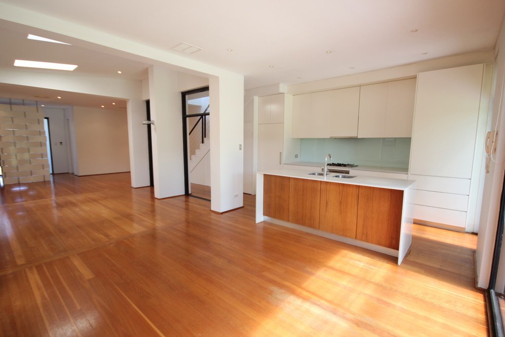 9 John Street KOGARAH BAY 5