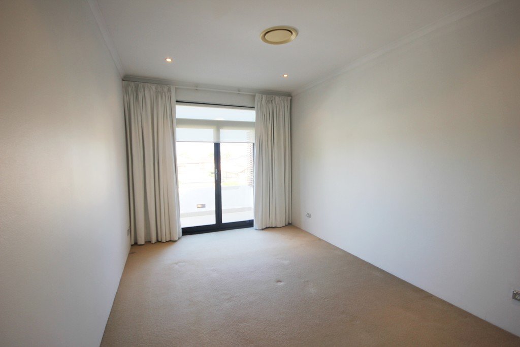 9 John Street KOGARAH BAY 9