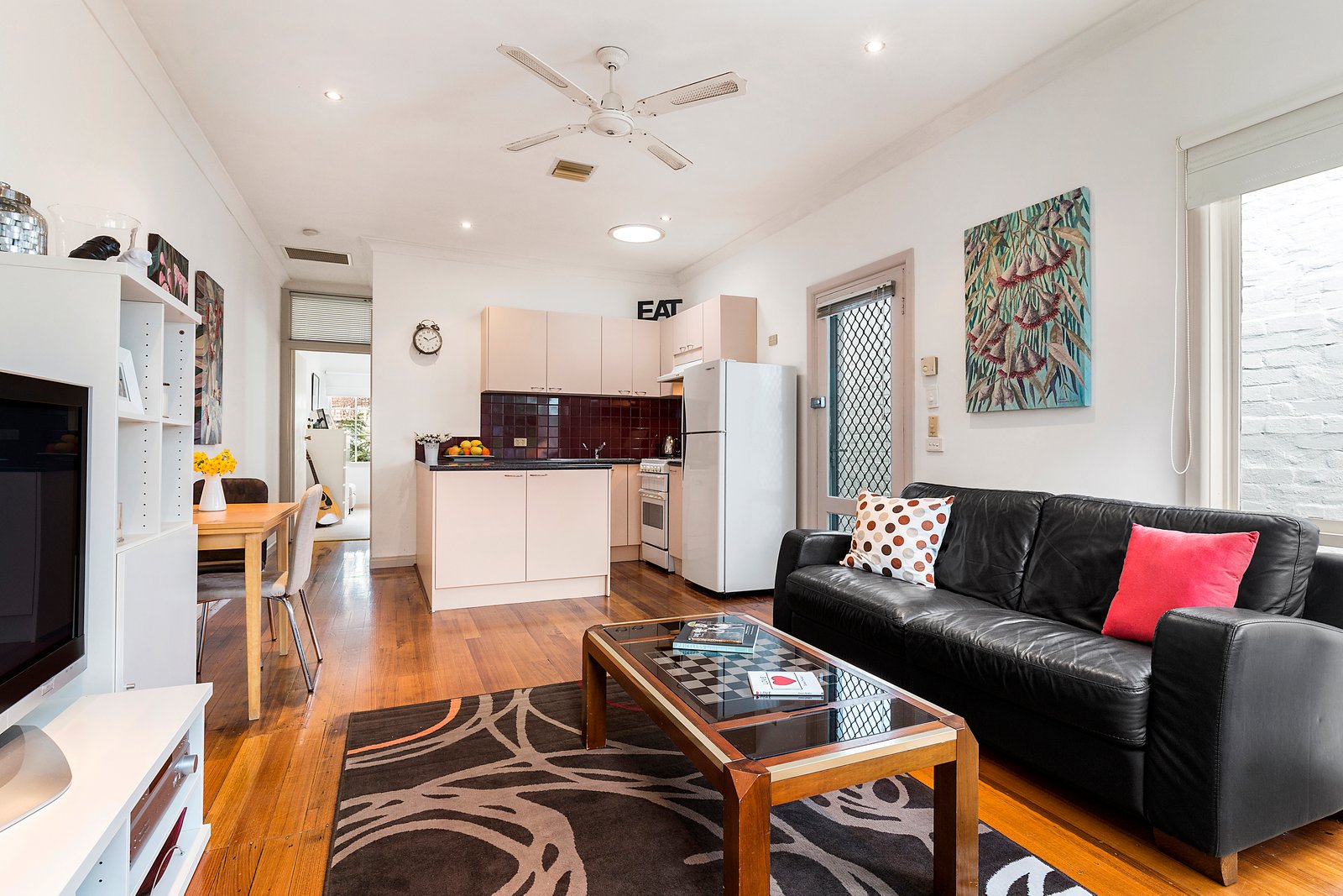 Gallery: 9 Johnson Street