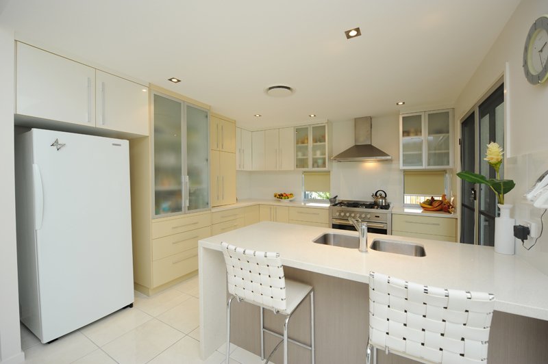 9 Jumbuck Court GLEN EDEN 3