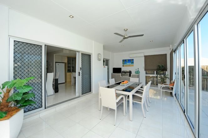 9 Jumbuck Court GLEN EDEN 8