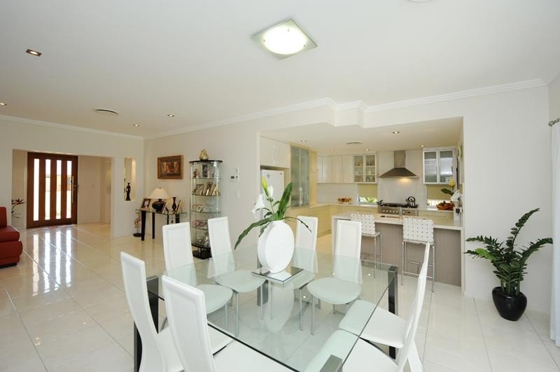 9 Jumbuck Court GLEN EDEN 11