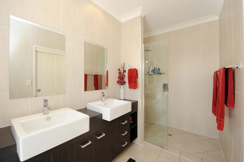 9 Jumbuck Court GLEN EDEN 12