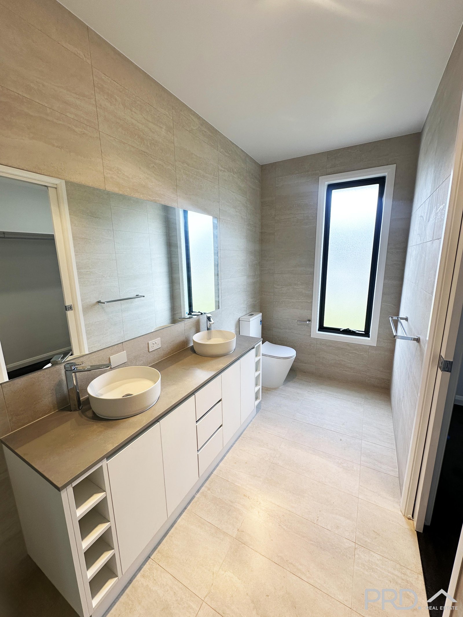 9 Karingal Court IRYMPLE 10