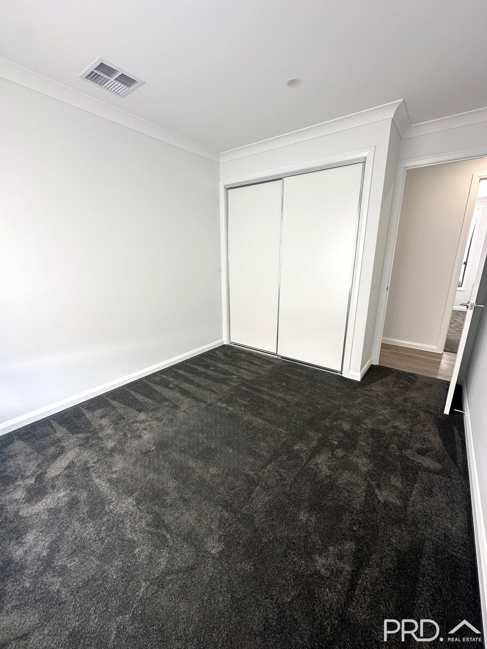 9 Karingal Court IRYMPLE 19