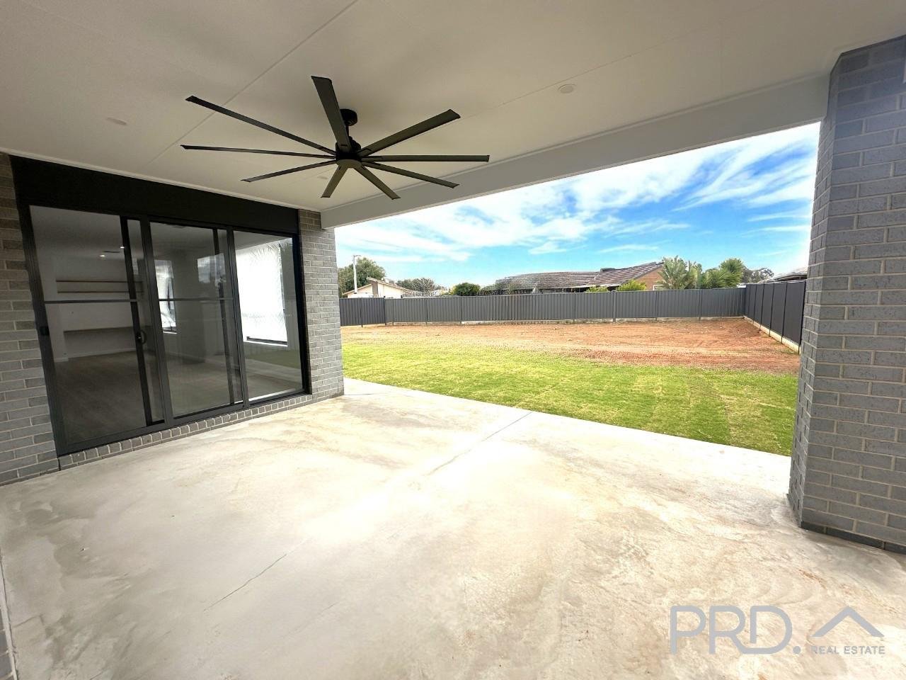 9 Karingal Court IRYMPLE 21