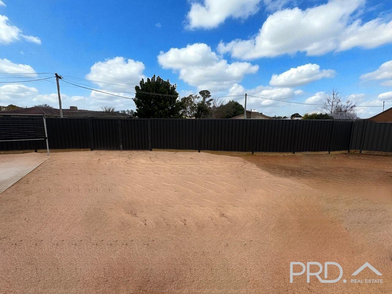 9 Karingal Court IRYMPLE 23