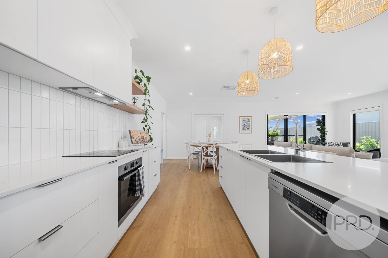 9 Katarah Street GOBBAGOMBALIN 3