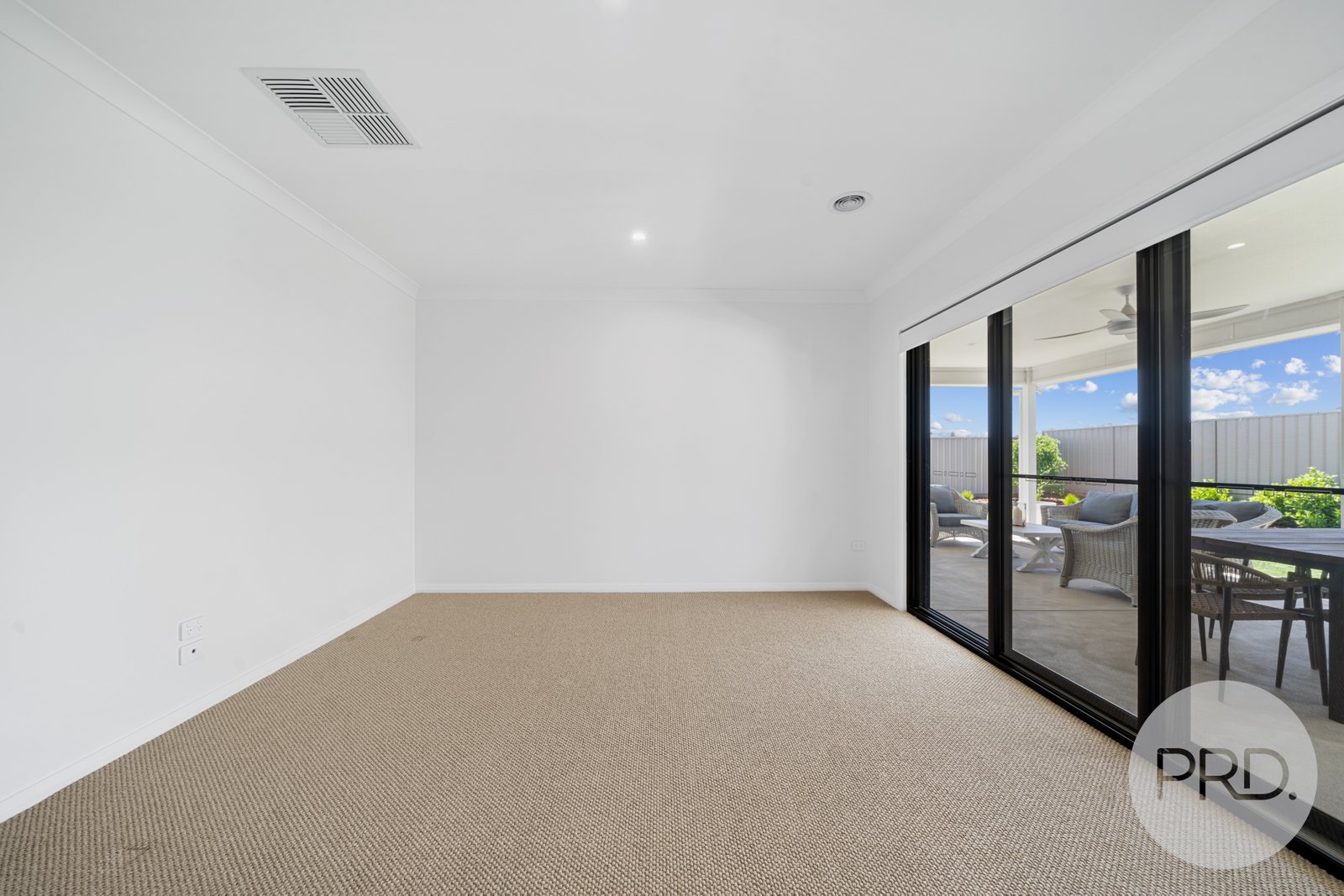 9 Katarah Street GOBBAGOMBALIN 11