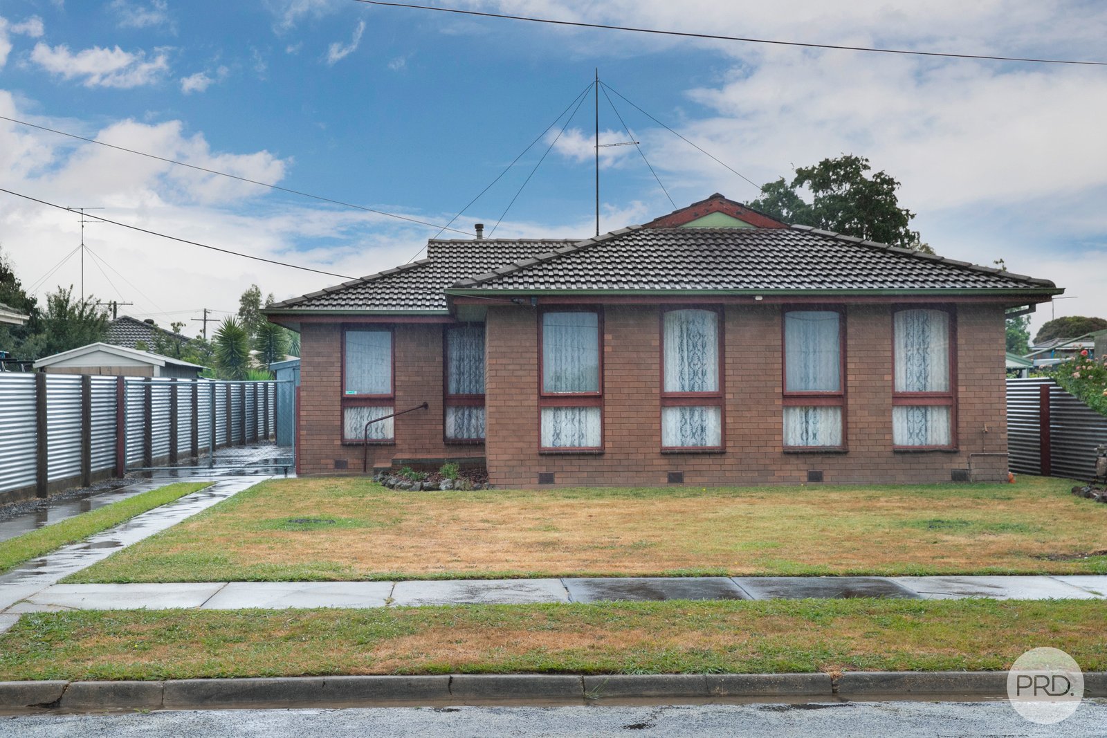 9 Kelvin Avenue SEBASTOPOL 1