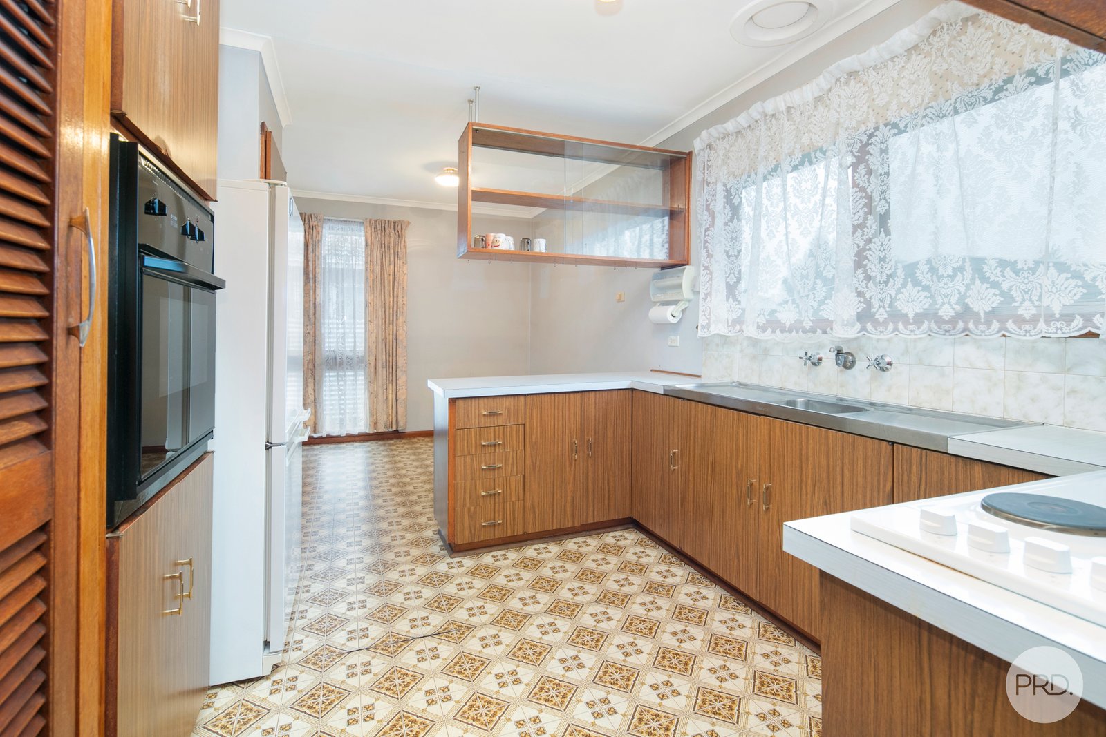 9 Kelvin Avenue SEBASTOPOL 7