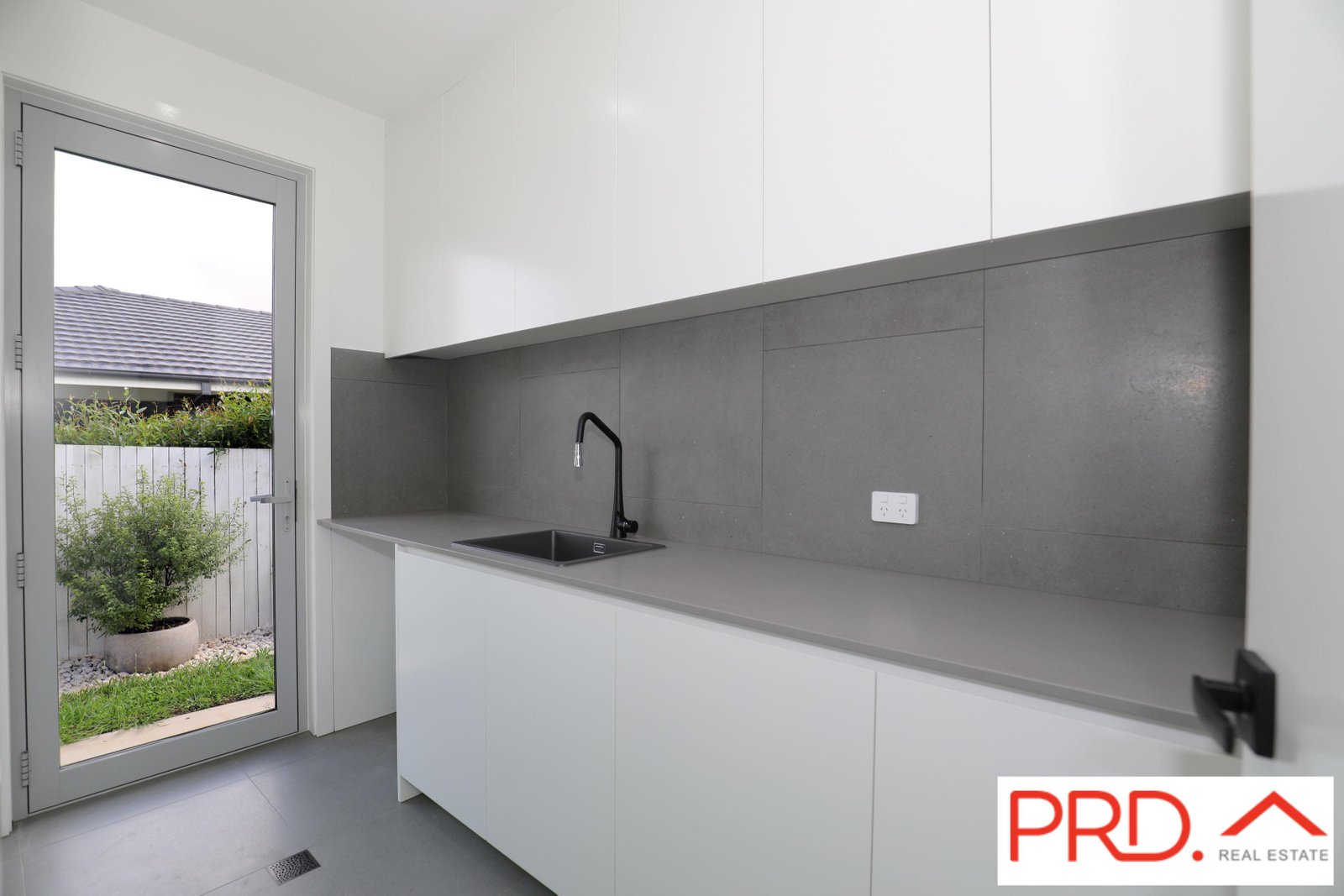 9 Kemmis Street DENMAN PROSPECT 11
