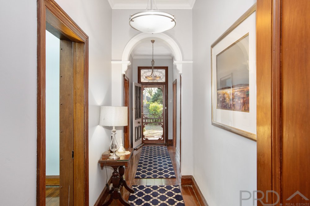 9 Kensington Road BOLWARRA 4