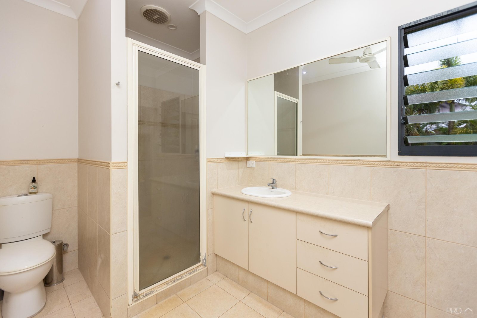 9 Kestrel Place DJUGUN 32