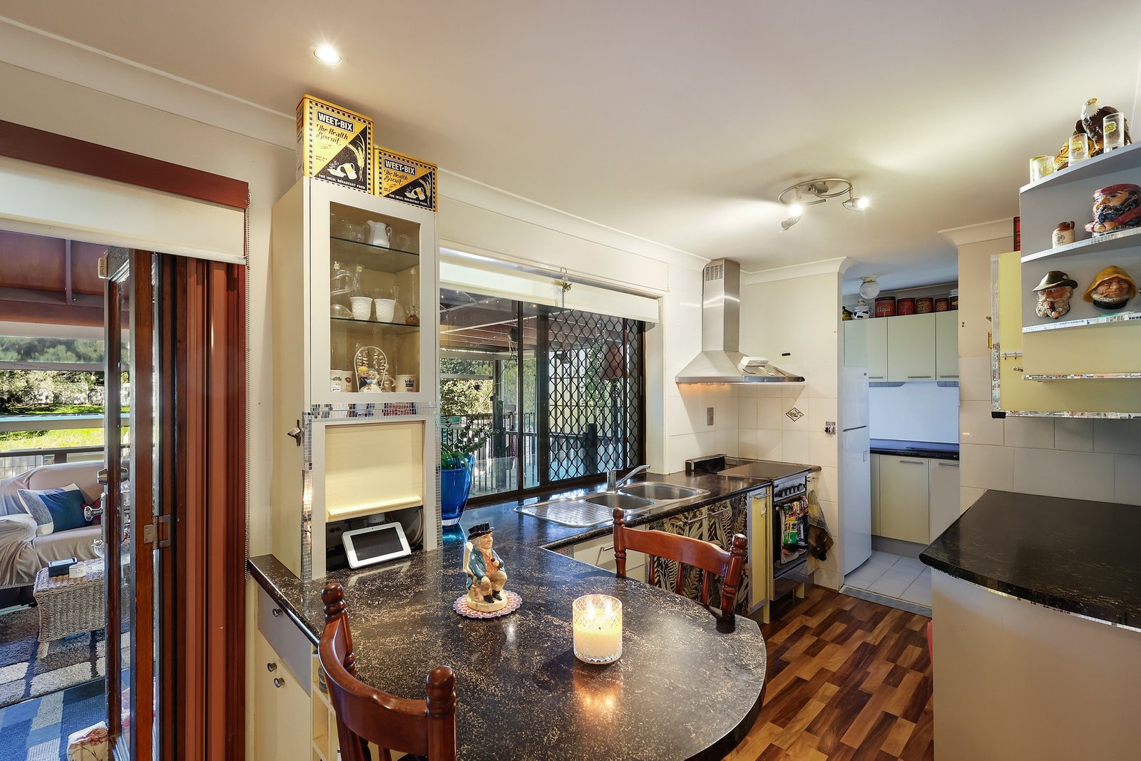 9 Kinarra Street ASHMORE 8