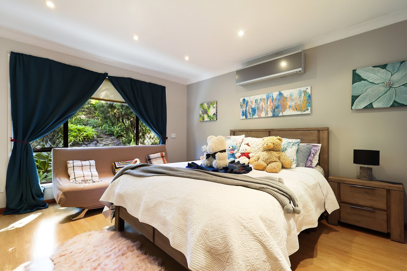 9 Kinarra Street ASHMORE 9