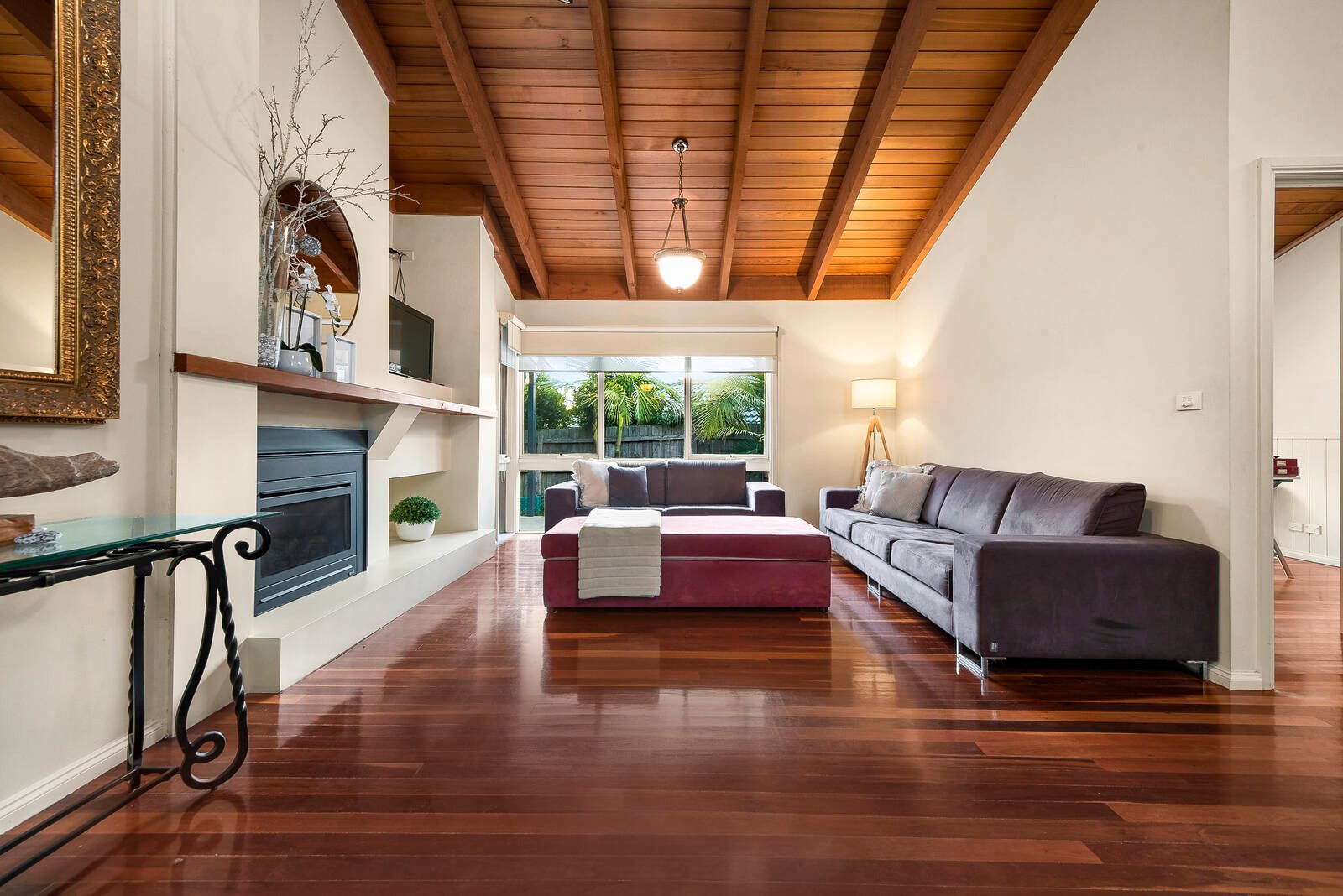 Real Estate and Property in 9 Kingburn Court, Templestowe, VIC