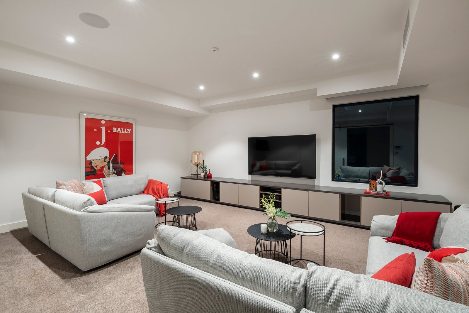 Real Estate and Property in 9 Landen Place, Toorak, VIC