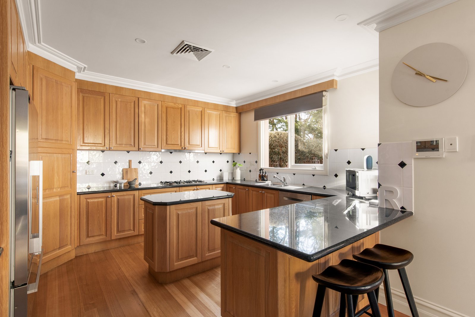 Real Estate and Property in 9 Lasswade Court, Brighton, VIC