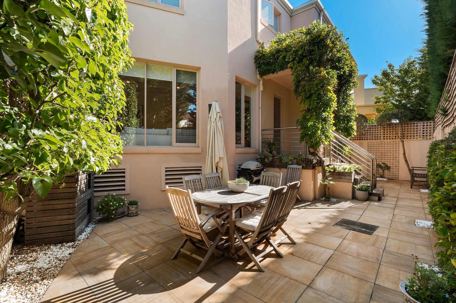 Real Estate and Property in 9 Lasswade Court, Brighton, VIC