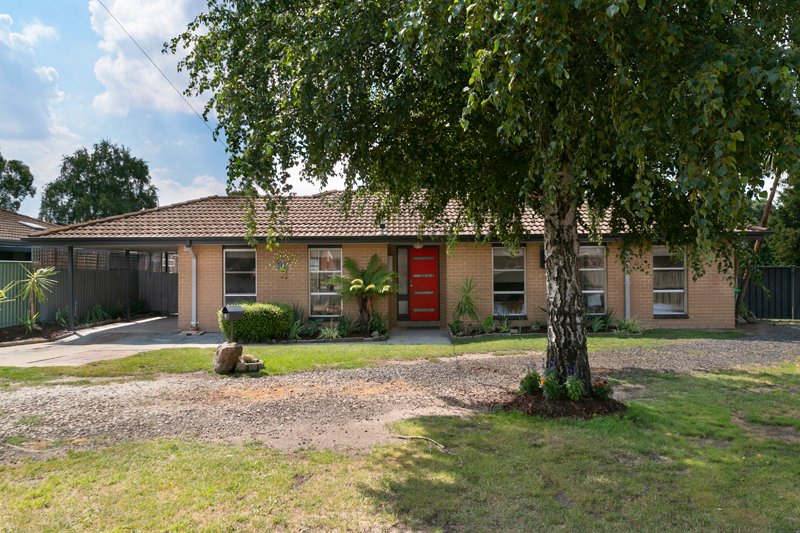 9 Lawanna Court DELACOMBE 1