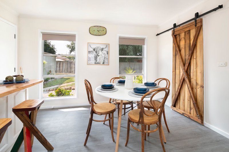 9 Lawanna Court DELACOMBE 4