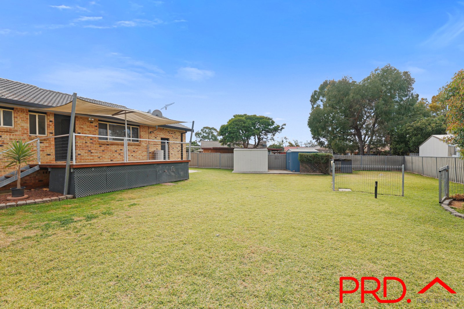 9 Lawson Place TAMWORTH 12