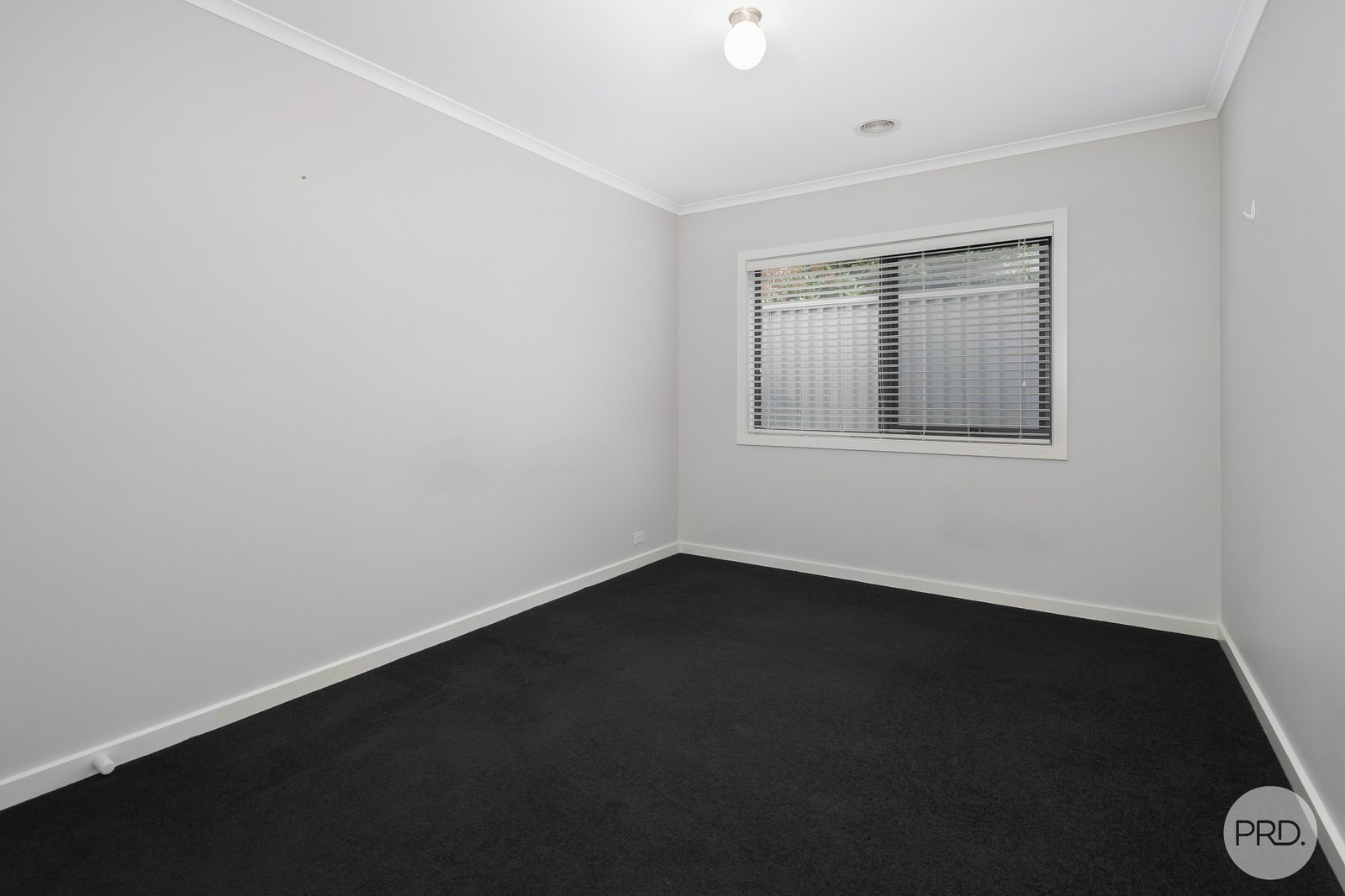 9 Learmonth Street BUNINYONG 12