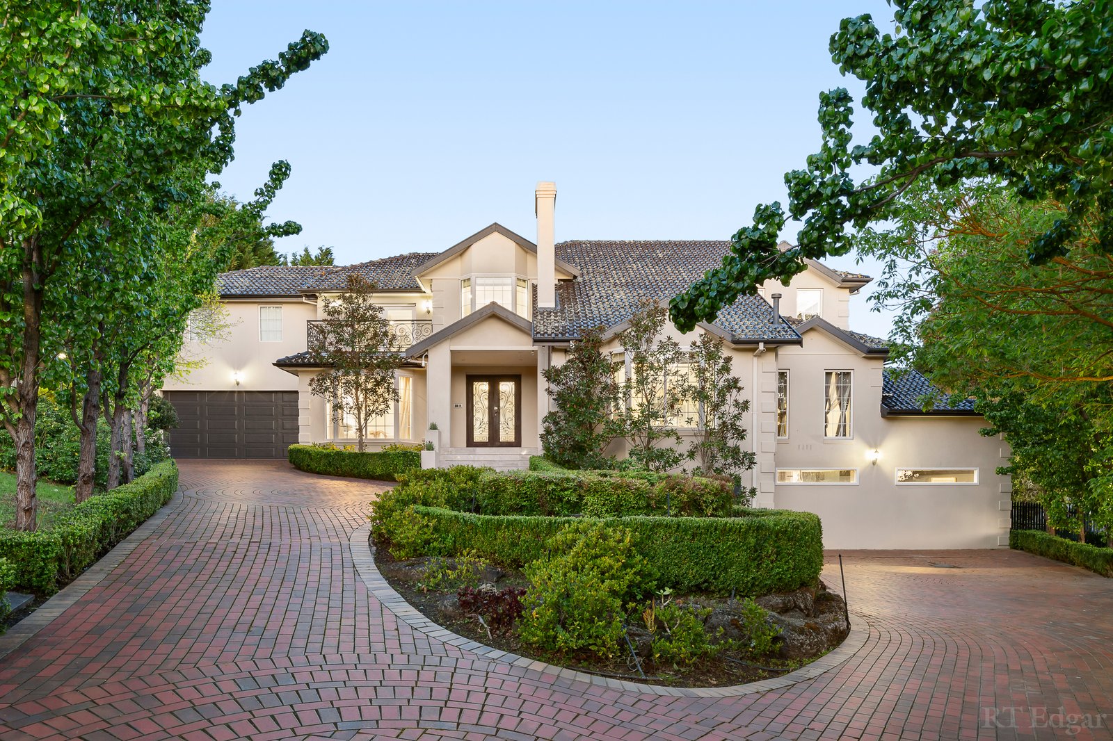 Real Estate and Property in 9 Lempriere Close, Templestowe, VIC