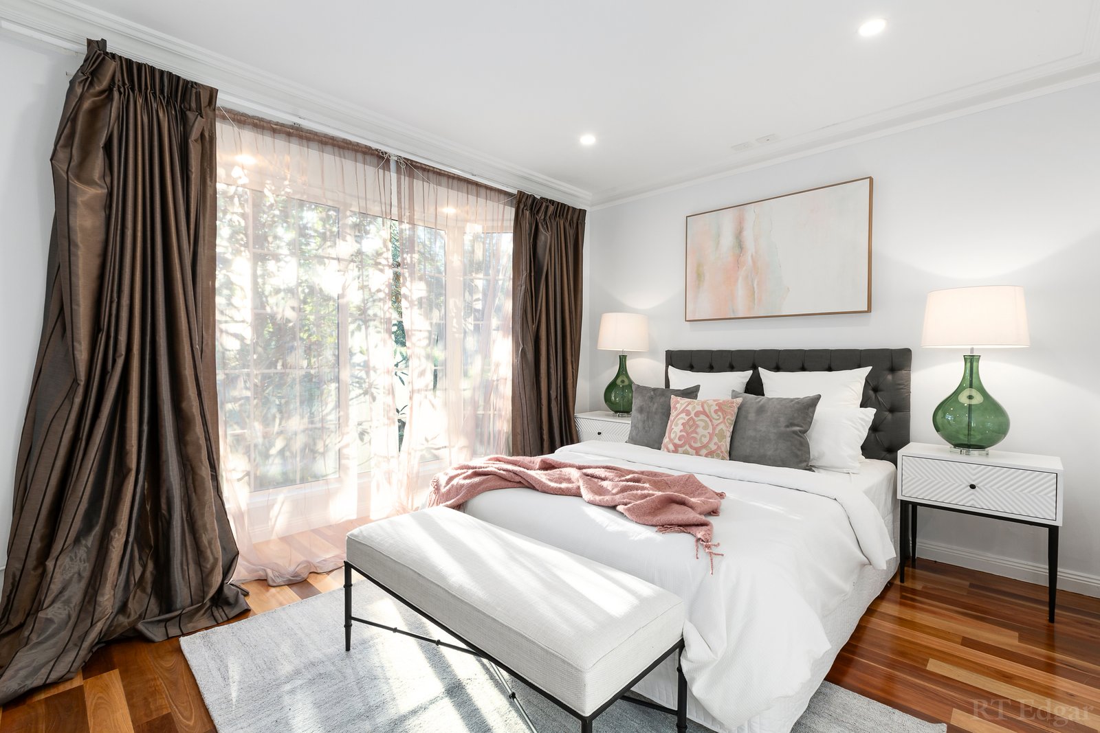 Real Estate and Property in 9 Lempriere Close, Templestowe, VIC