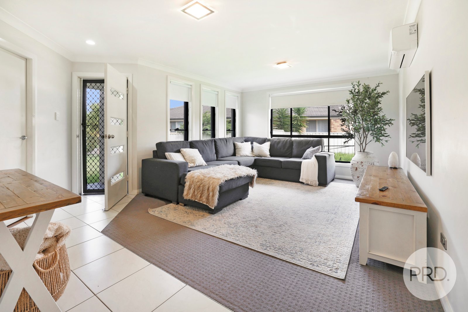 9 Lilly Pilly Court TAMWORTH 2