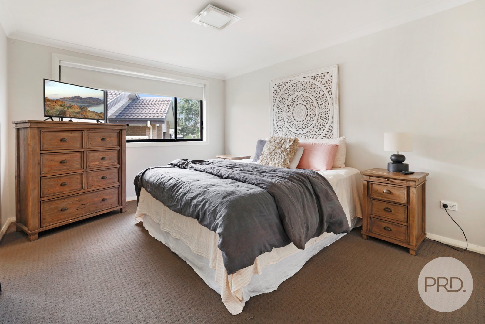 9 Lilly Pilly Court TAMWORTH 4