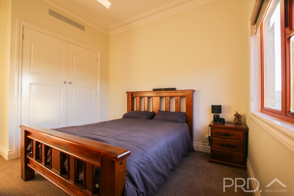 9 Lindbeck Avenue TUMUT 15