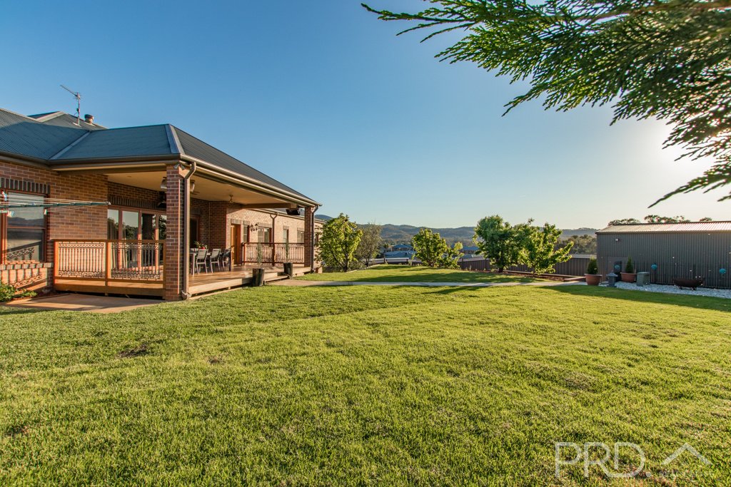 9 Lindbeck Avenue TUMUT 24