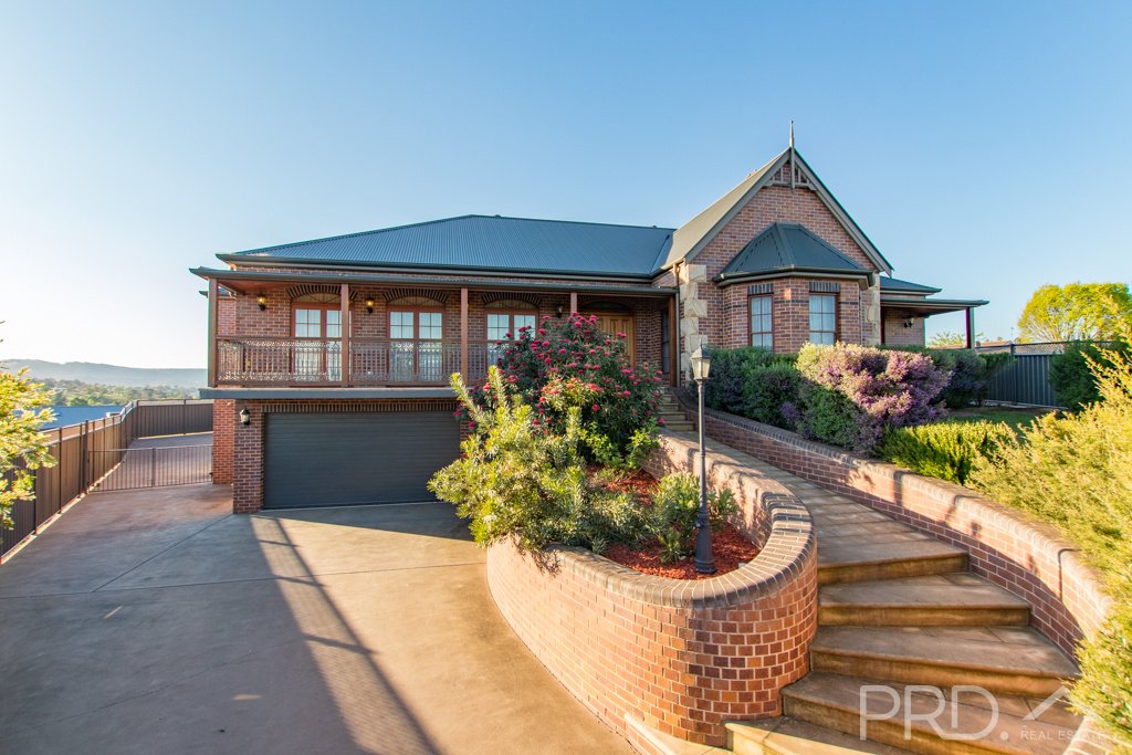 9 Lindbeck Avenue TUMUT 28