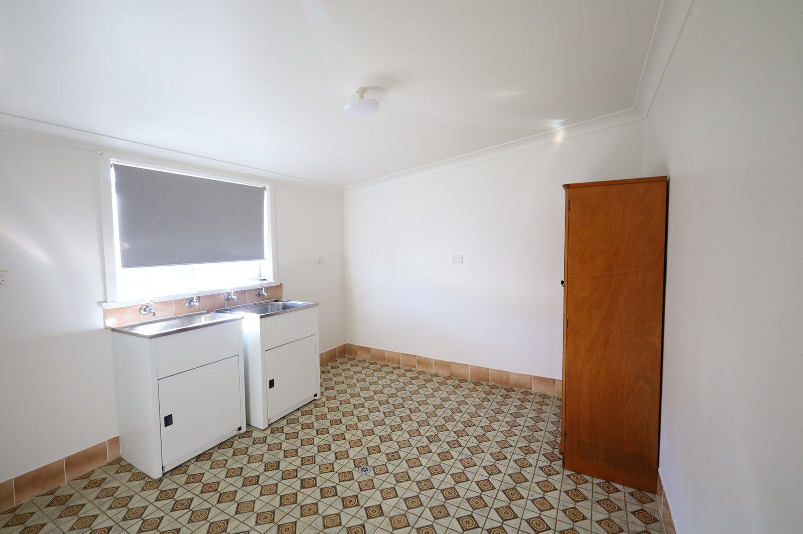 9 Little Brunswick Street ORANGE 10