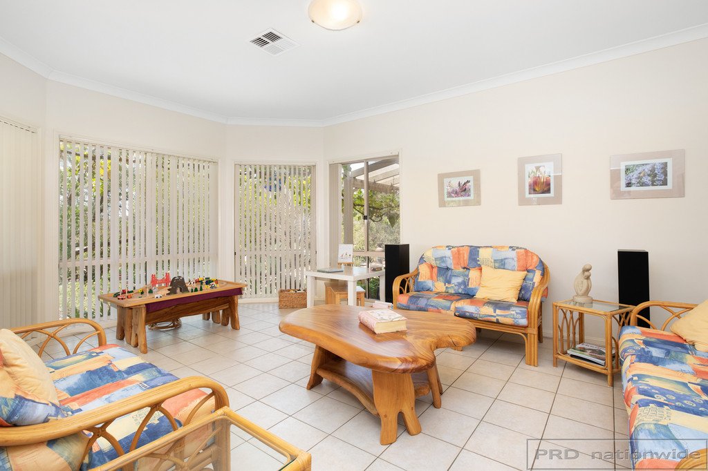 9 Loch Goyle Drive WOODVILLE 8