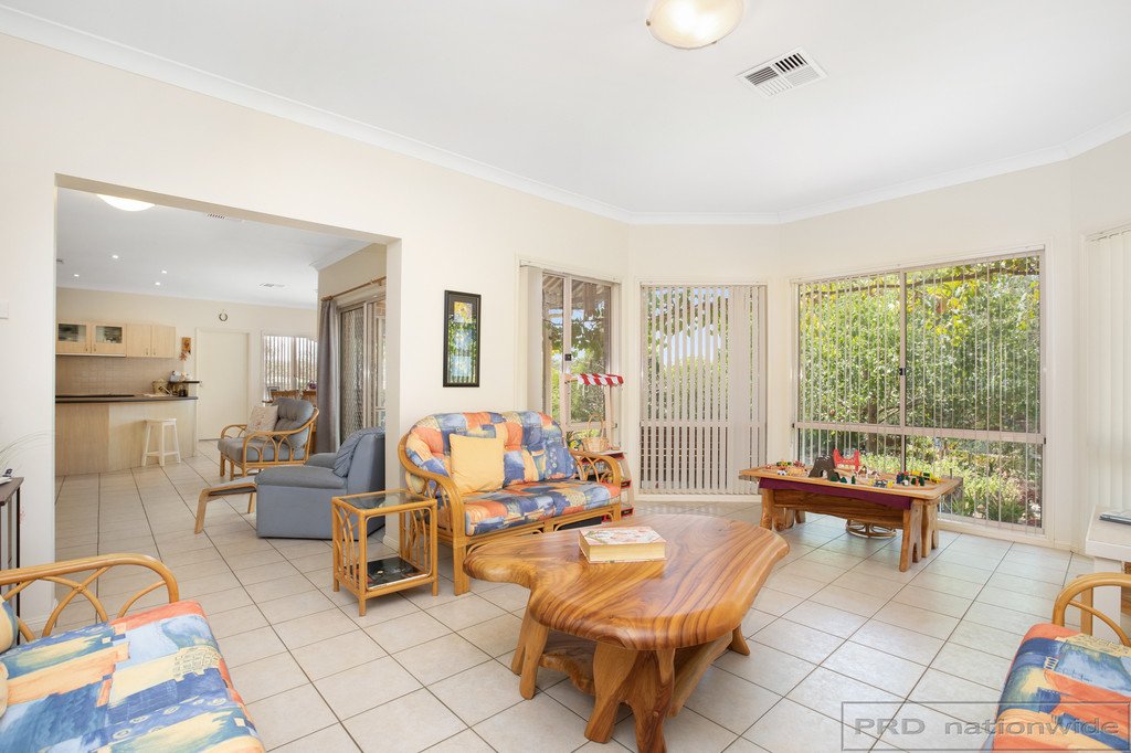 9 Loch Goyle Drive WOODVILLE 9