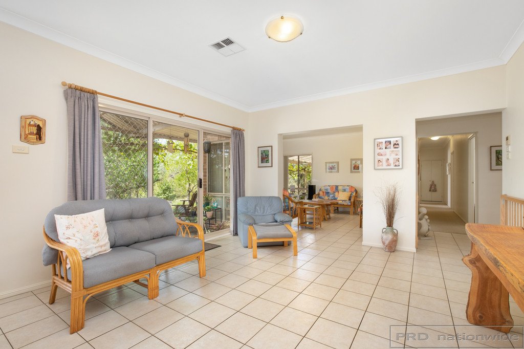 9 Loch Goyle Drive WOODVILLE 10