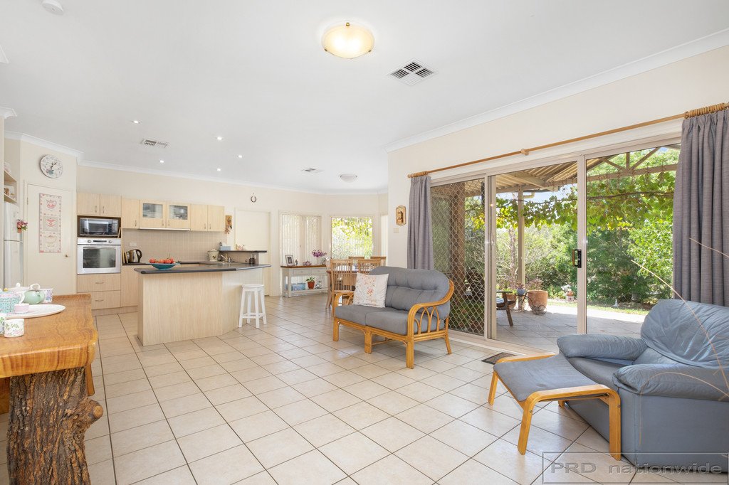 9 Loch Goyle Drive WOODVILLE 11