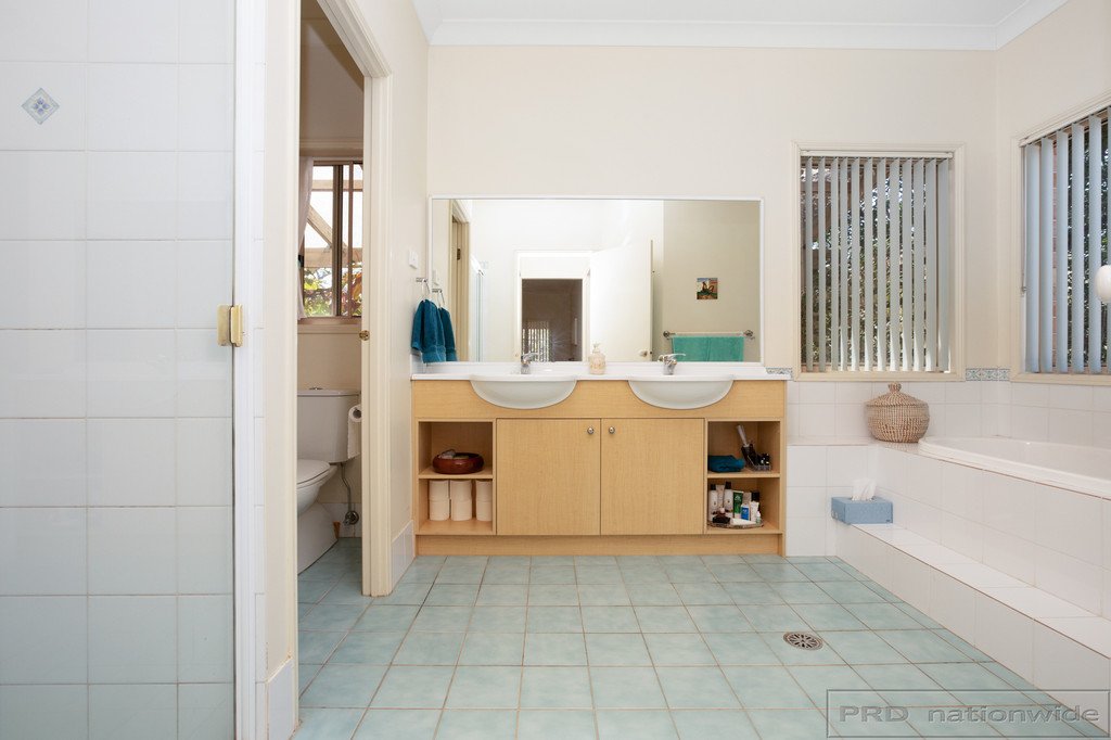 9 Loch Goyle Drive WOODVILLE 16