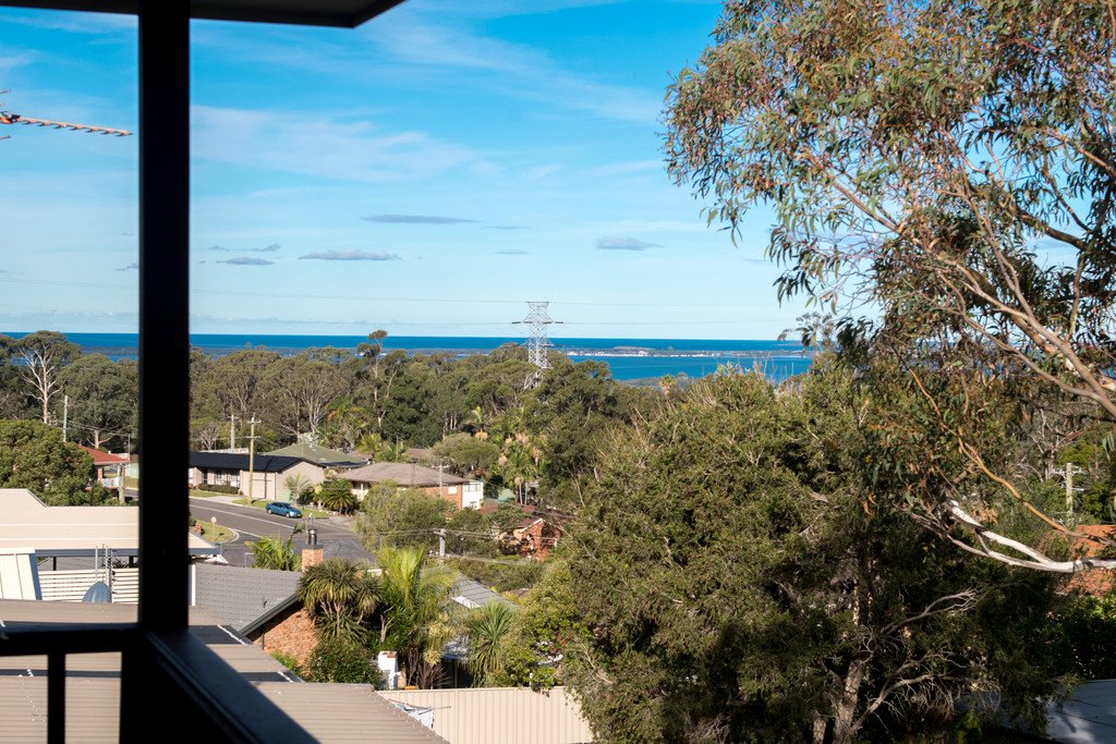 9 Lochview Ave  FARMBOROUGH HEIGHTS 11