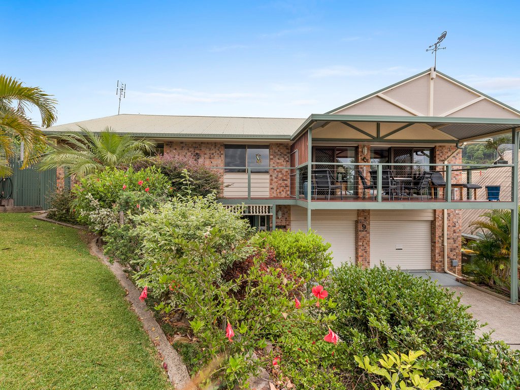 9 Lockyer Close COFFS HARBOUR 1