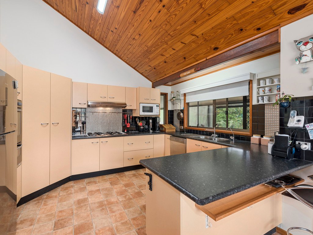 9 Lockyer Close COFFS HARBOUR 3